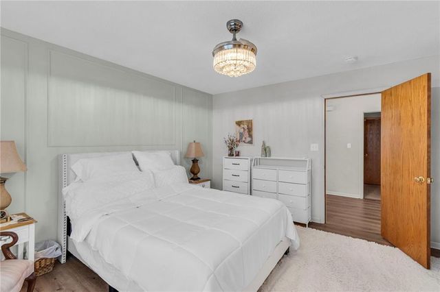 19624 E 7th Street Court N, Independence, MO 64056