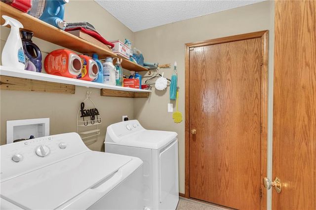 19624 E 7th Street Court N, Independence, MO 64056