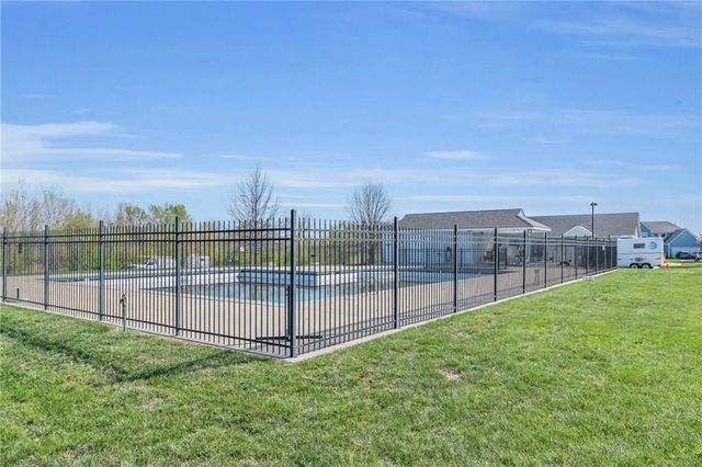 19624 E 7th Street Court N, Independence, MO 64056