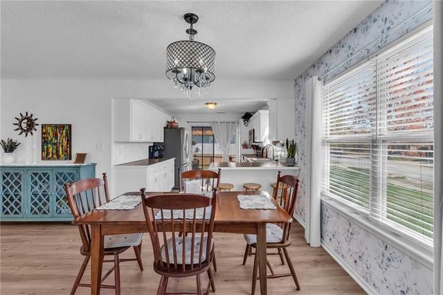 19624 E 7th Street Court N, Independence, MO 64056