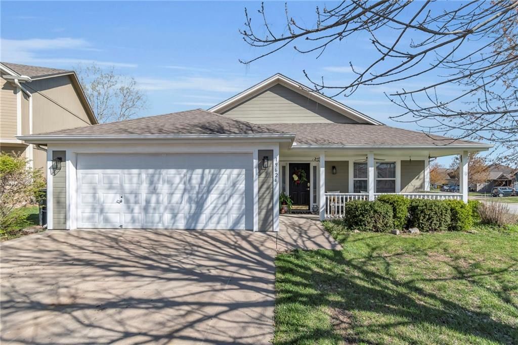19624 E 7th Street Court N, Independence, MO 64056
