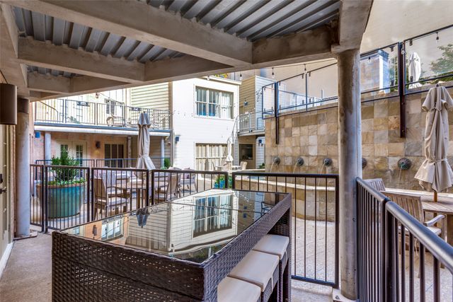 411 W 7th Street 203, Fort Worth, TX 76102