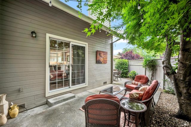 125 Valley Club Cir, Napa, CA 94558