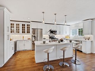 125 Valley Club Cir, Napa, CA 94558