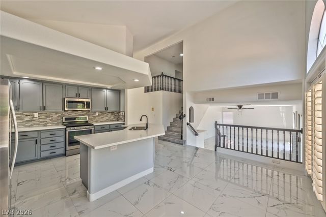 7321 Bush Garden Avenue, Las Vegas, NV 89129