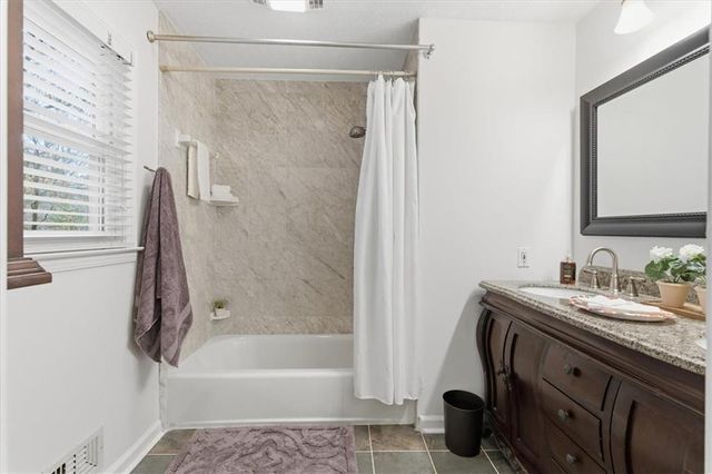 621 Windgrove SE Road, Marietta, GA 30067