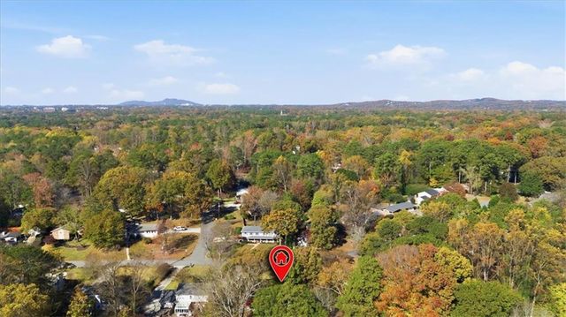 621 Windgrove SE Road, Marietta, GA 30067