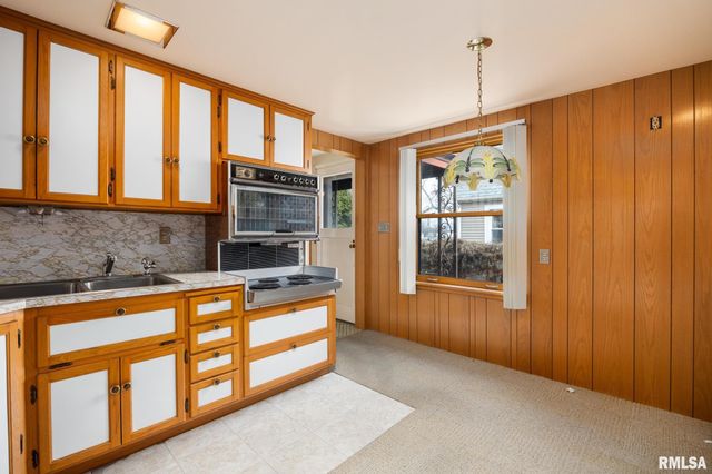 138 N MAPLE Avenue, Morton, IL 61550