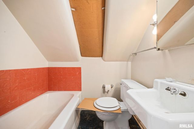 138 N MAPLE Avenue, Morton, IL 61550