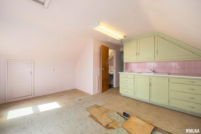 138 N MAPLE Avenue, Morton, IL 61550