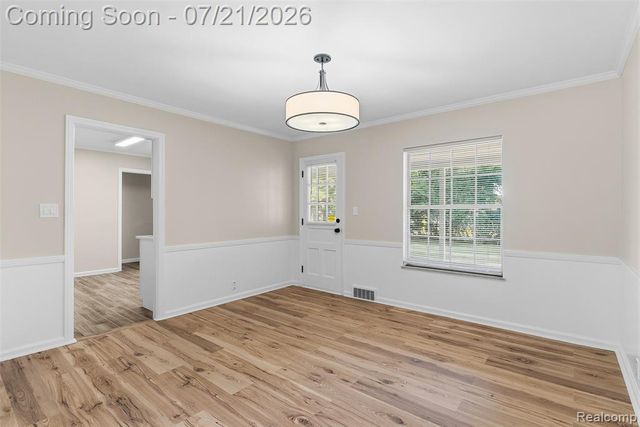 1815 E 2nd Street, Flint, MI 48503