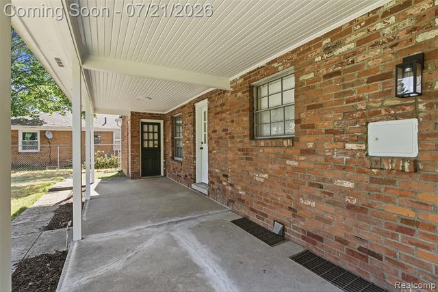 1815 E 2nd Street, Flint, MI 48503