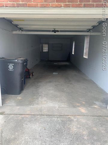 1815 E 2nd Street, Flint, MI 48503