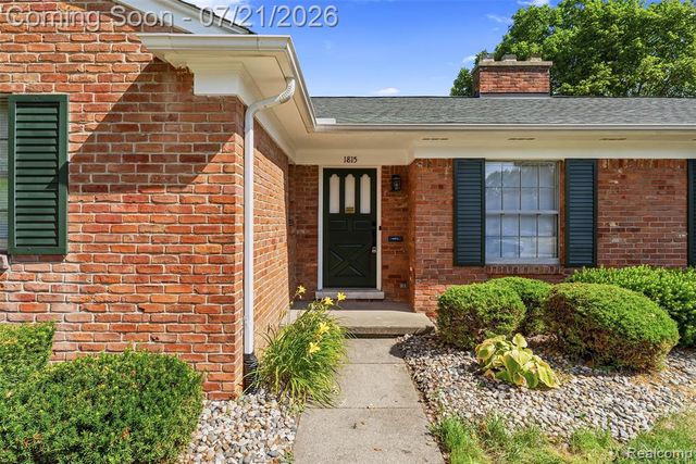 1815 E 2nd Street, Flint, MI 48503