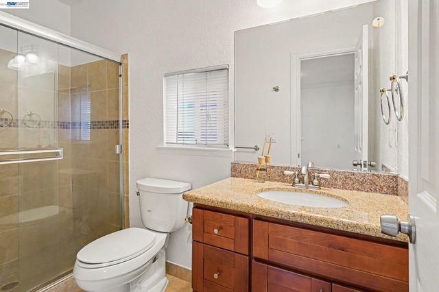 1838 40th, Oakland, CA 94601