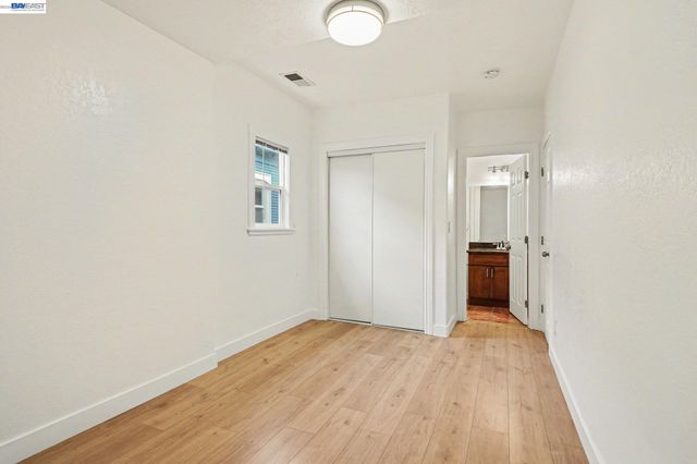 1838 40th, Oakland, CA 94601