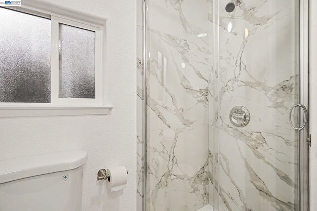 1838 40th, Oakland, CA 94601