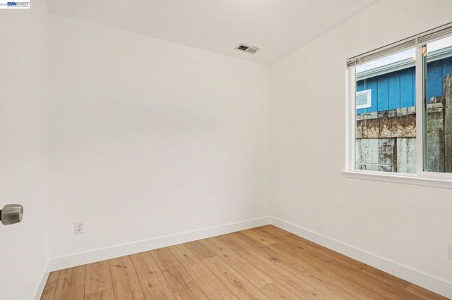 1838 40th, Oakland, CA 94601