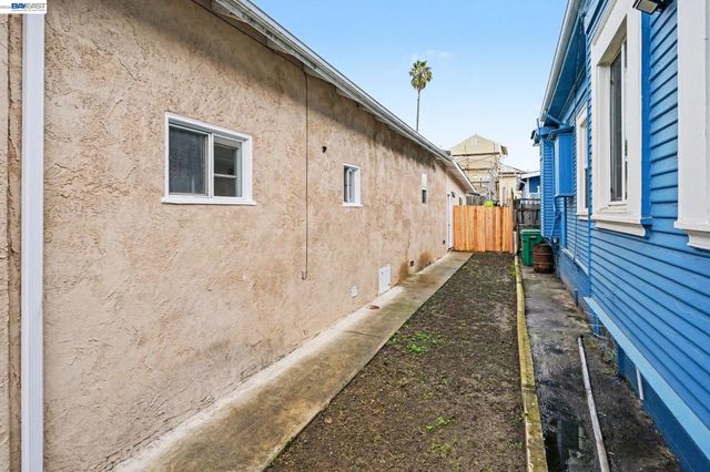 1838 40th, Oakland, CA 94601