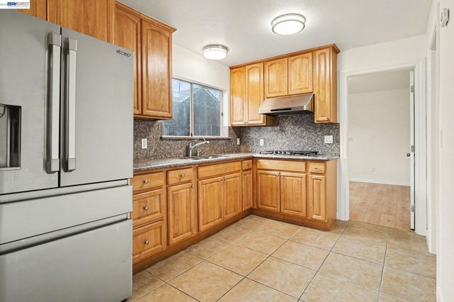 1838 40th, Oakland, CA 94601