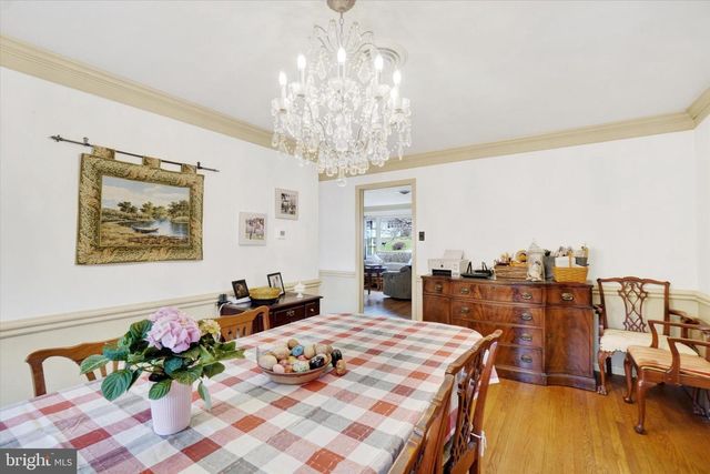 1636 CRESTLYN RD, York, PA 17403