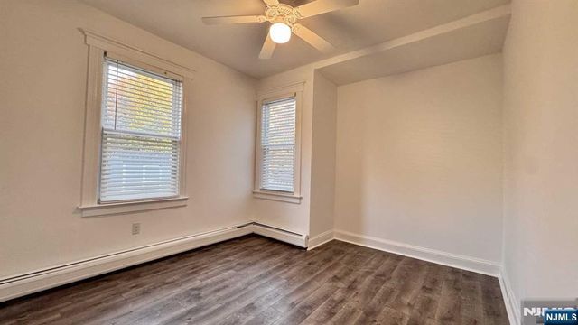 32 Leary Avenue, Bloomingdale, NJ 07403