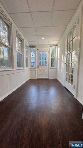 32 Leary Avenue, Bloomingdale, NJ 07403