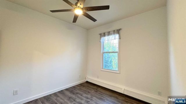 32 Leary Avenue, Bloomingdale, NJ 07403