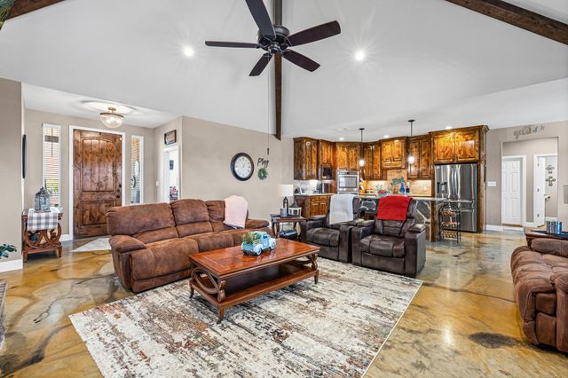 592 Old Agnes Road, Weatherford, TX 76088