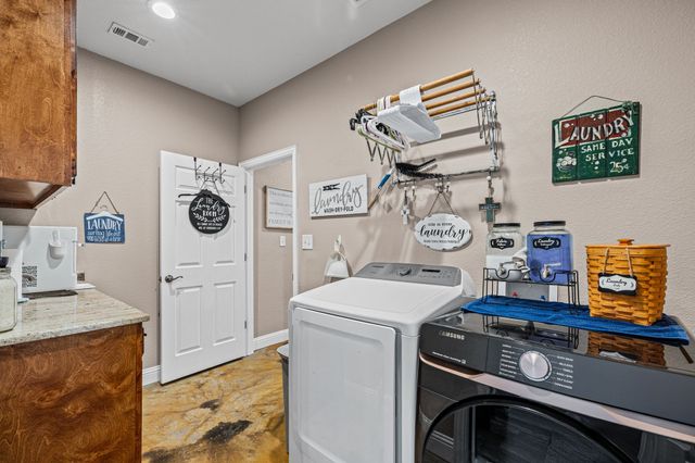 592 Old Agnes Road, Weatherford, TX 76088