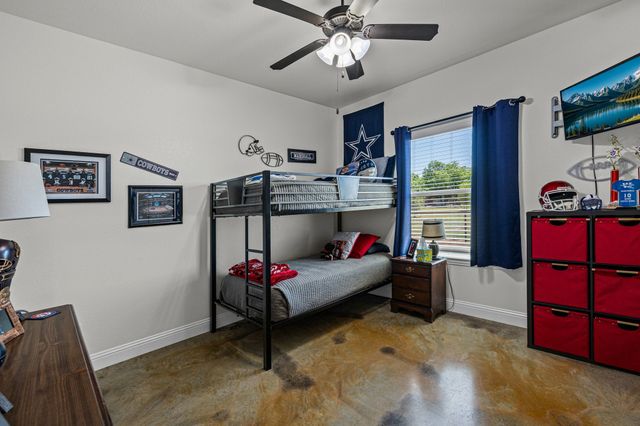 592 Old Agnes Road, Weatherford, TX 76088