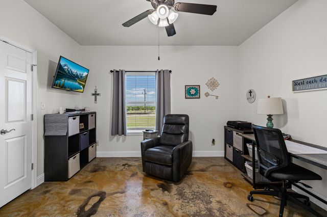 592 Old Agnes Road, Weatherford, TX 76088