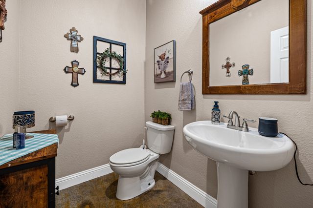 592 Old Agnes Road, Weatherford, TX 76088