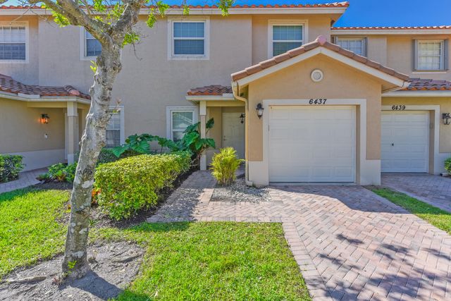 6437 Park Lake Circle, Boynton Beach, FL 33437