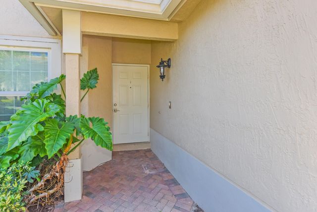 6437 Park Lake Circle, Boynton Beach, FL 33437