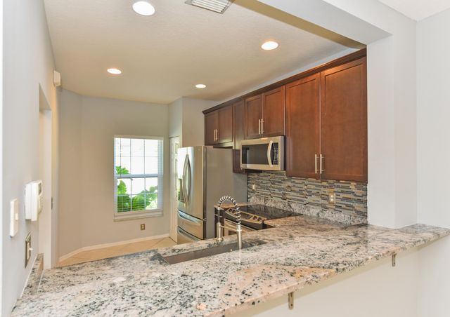 6437 Park Lake Circle, Boynton Beach, FL 33437