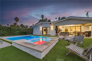 20461 Coulson, Woodland Hills, CA 91367