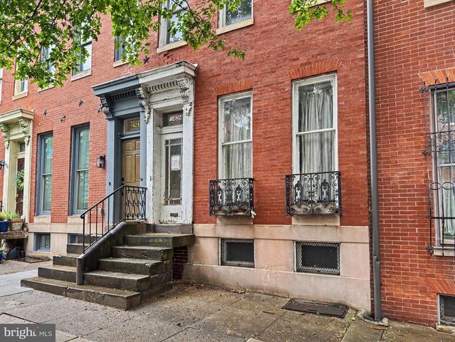 1424 HOLLINS ST, Baltimore, MD 21223
