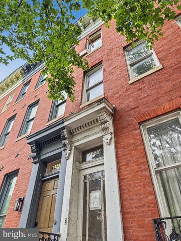 1424 HOLLINS ST, Baltimore, MD 21223
