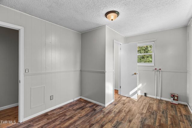 300 Glades Circle, Bean Station, TN 37708