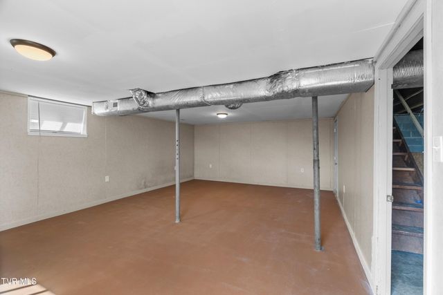 300 Glades Circle, Bean Station, TN 37708