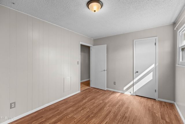 300 Glades Circle, Bean Station, TN 37708