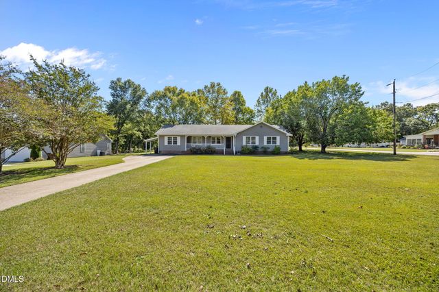 201 Mcleod Avenue, Broadway, NC 27505