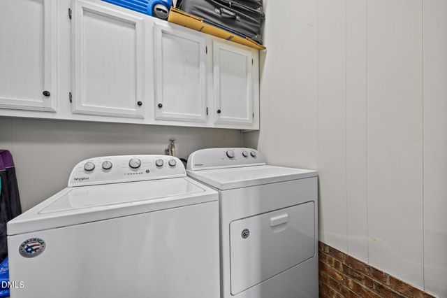 201 Mcleod Avenue, Broadway, NC 27505