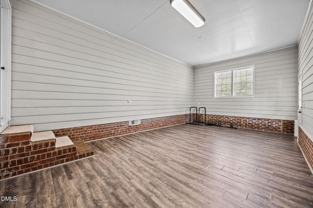 201 Mcleod Avenue, Broadway, NC 27505