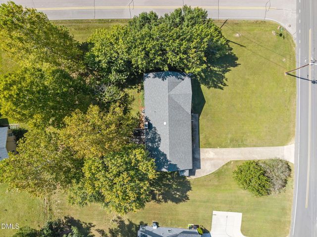 201 Mcleod Avenue, Broadway, NC 27505