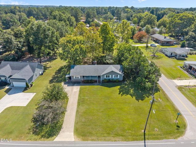 201 Mcleod Avenue, Broadway, NC 27505