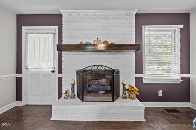 201 Mcleod Avenue, Broadway, NC 27505