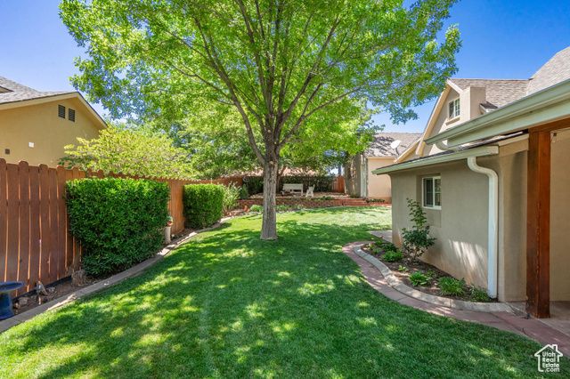 160 E 600 N, Hurricane, UT 84737