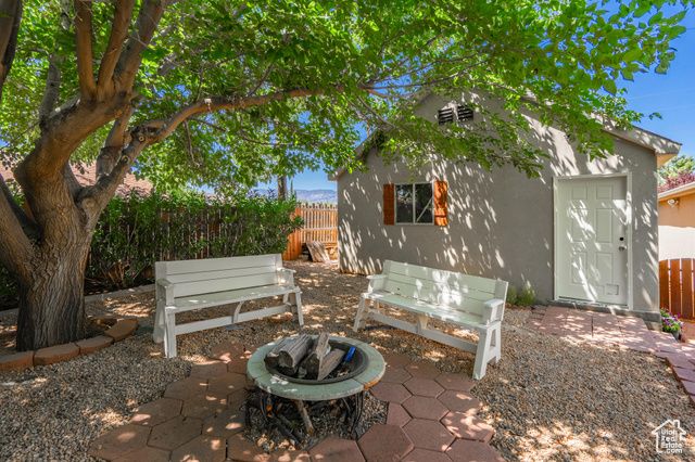 160 E 600 N, Hurricane, UT 84737